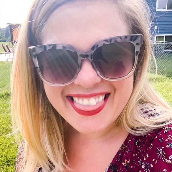 Meet your Posher, Jamie - Picture 3 of 5